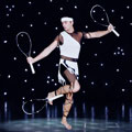 Viktor - Original Juggler with big tennis rackets